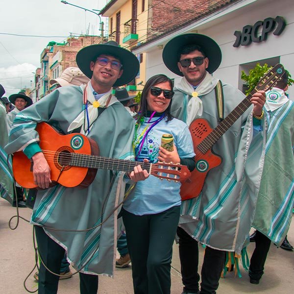 Carnavales de Ayacucho 2D/1N