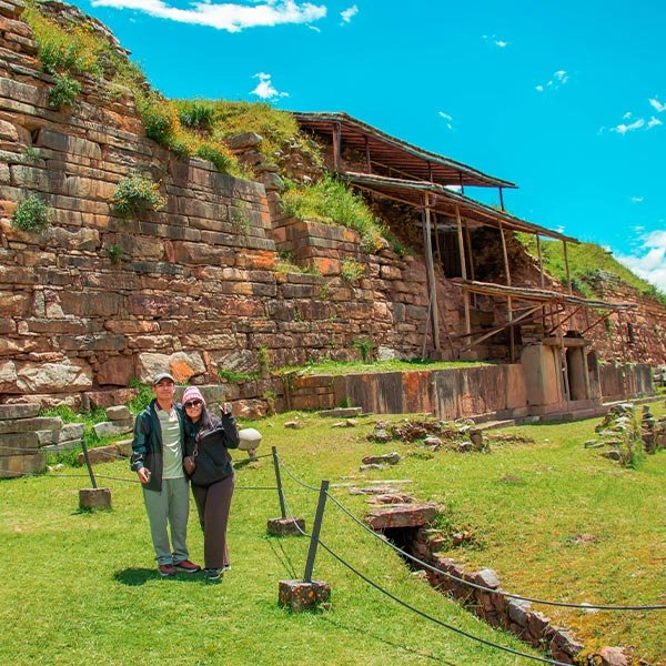 Chavín de Huántar y Laguna Querococha