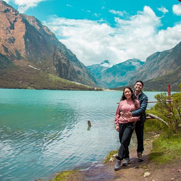 Laguna Llanganuco y Campo Santo de Yungay