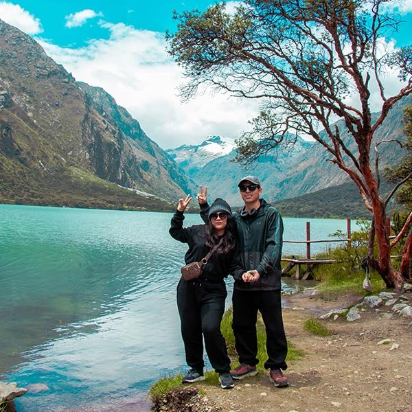 Laguna Llanganuco y Campo Santo de Yungay